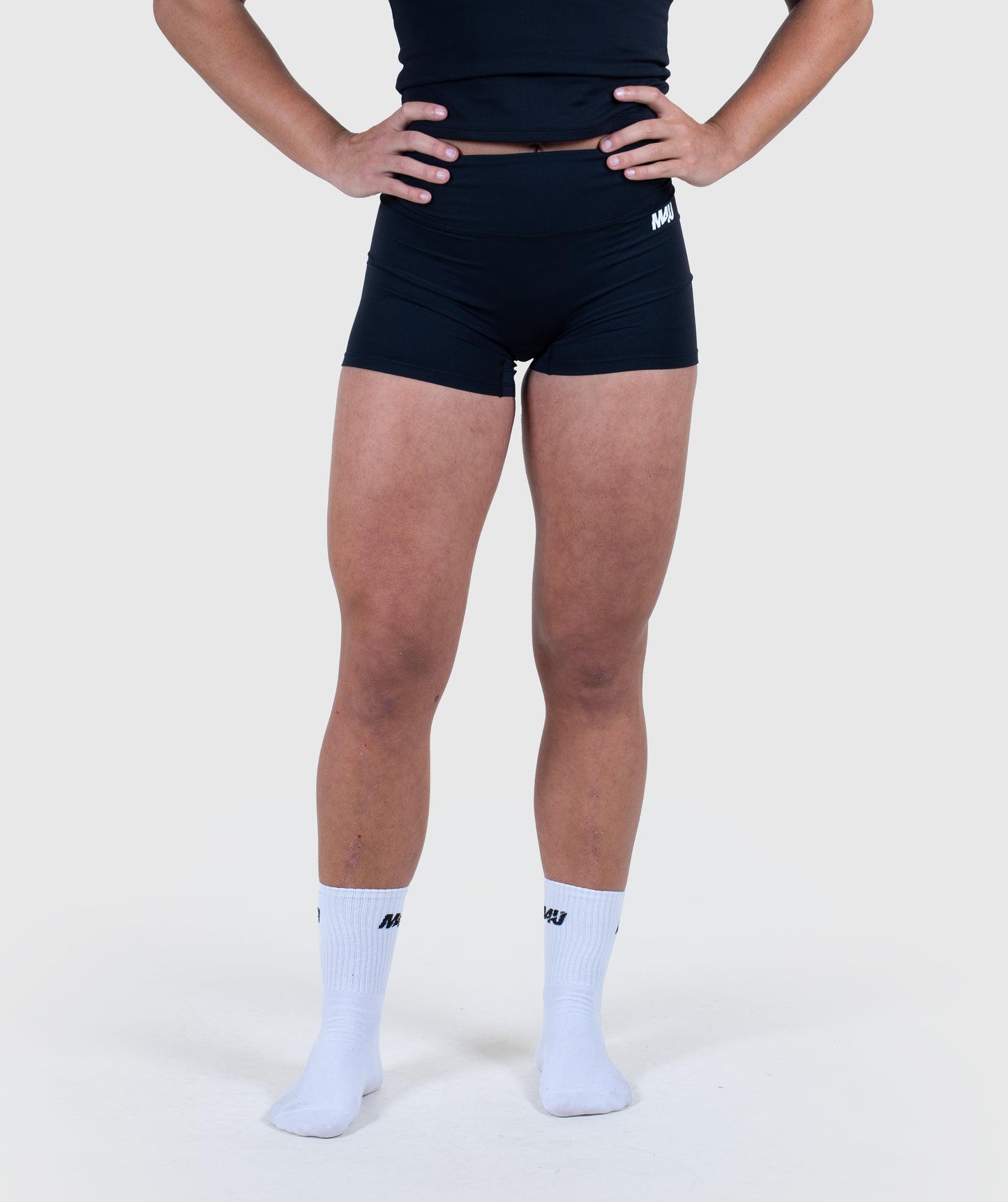 SHORTS PERFORMANCE | NEGRO
