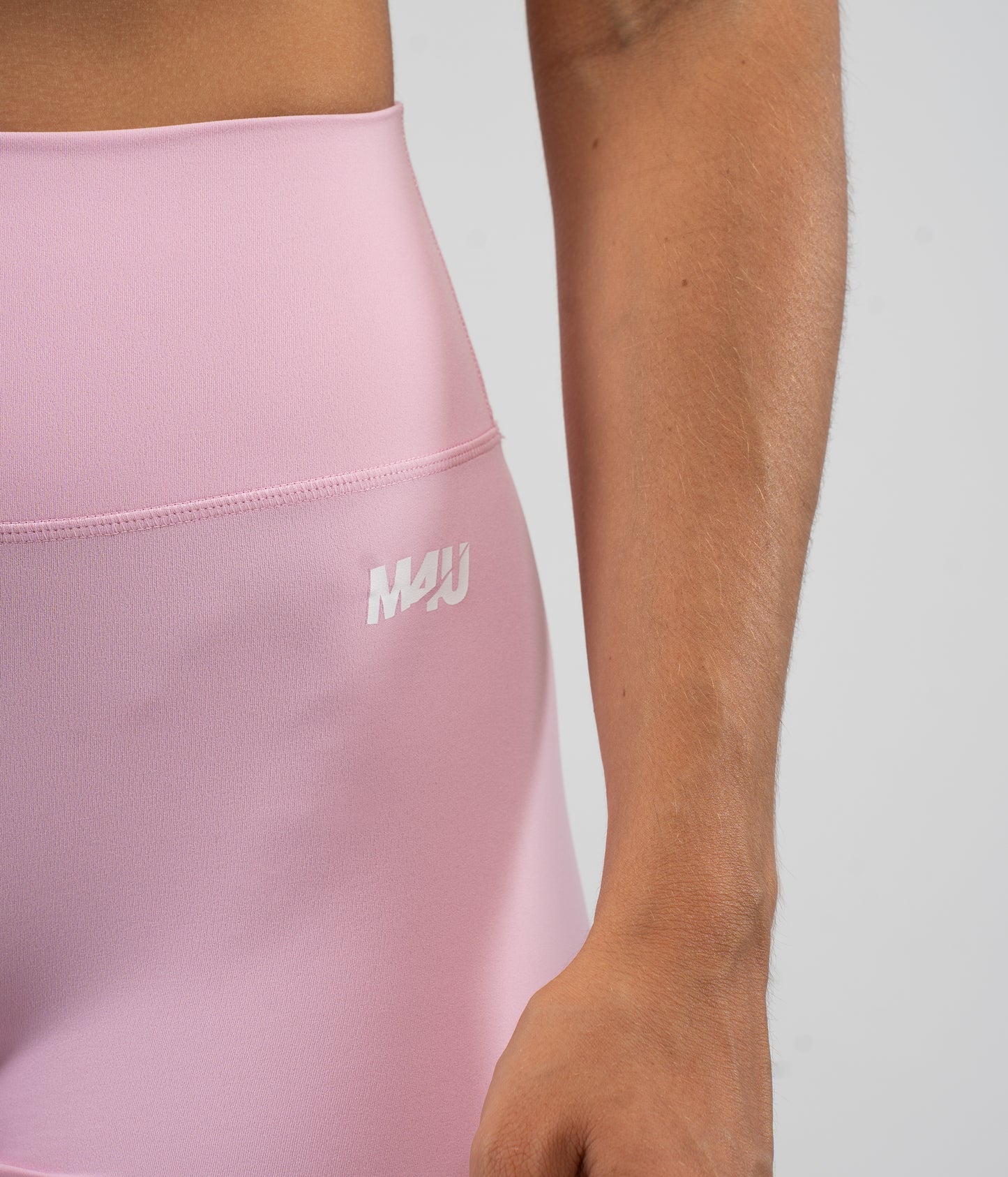 SHORTS PERFORMANCE | ROSA CHICLE