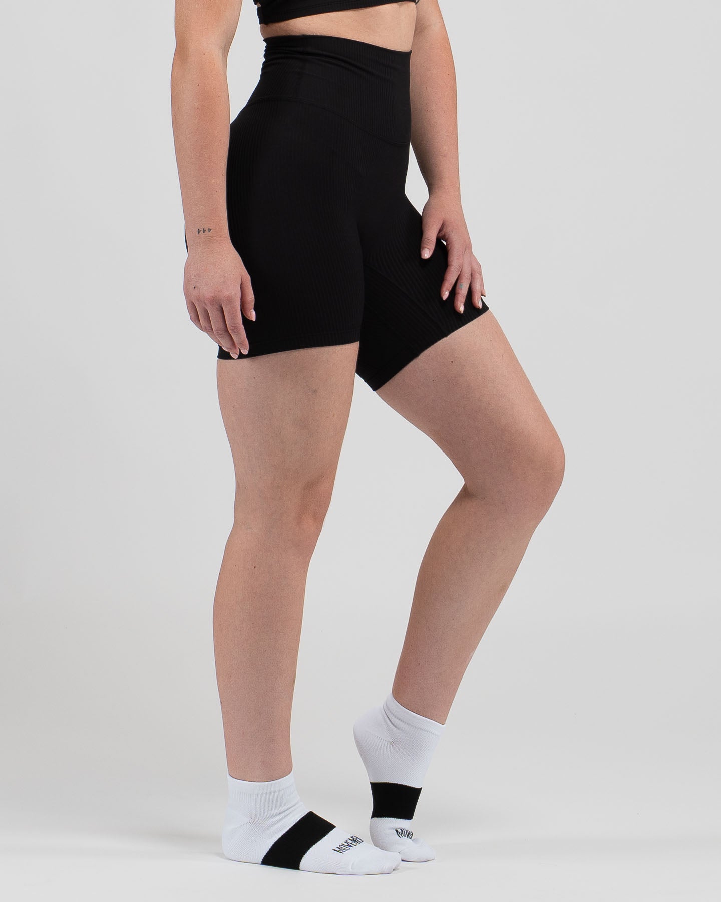 SHORT TIMELESS NEGRO