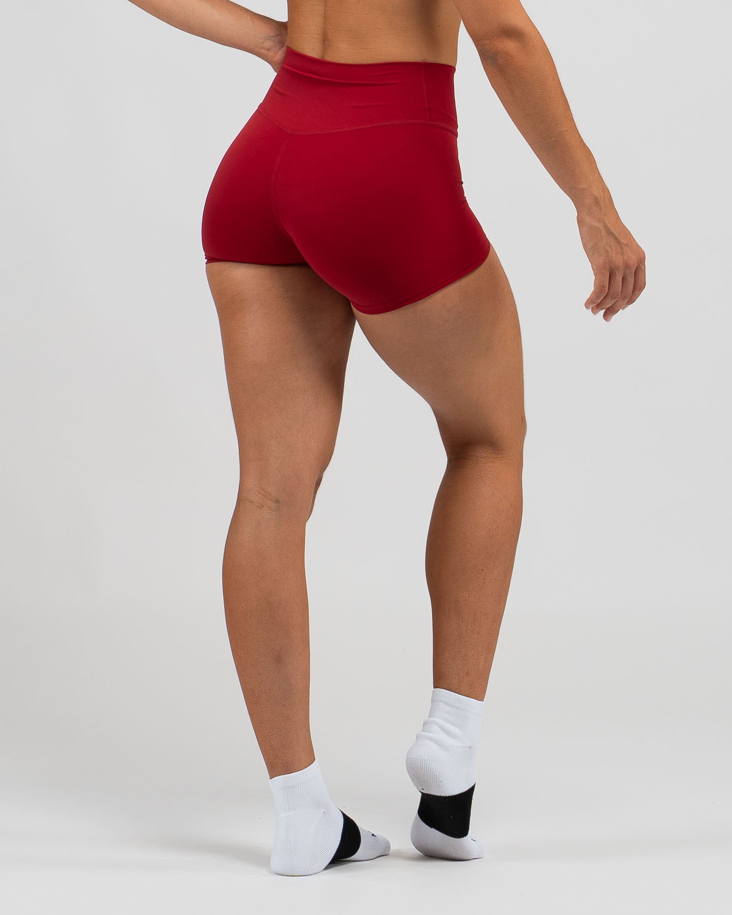 SHORTS PERFORMANCE | CHERRY