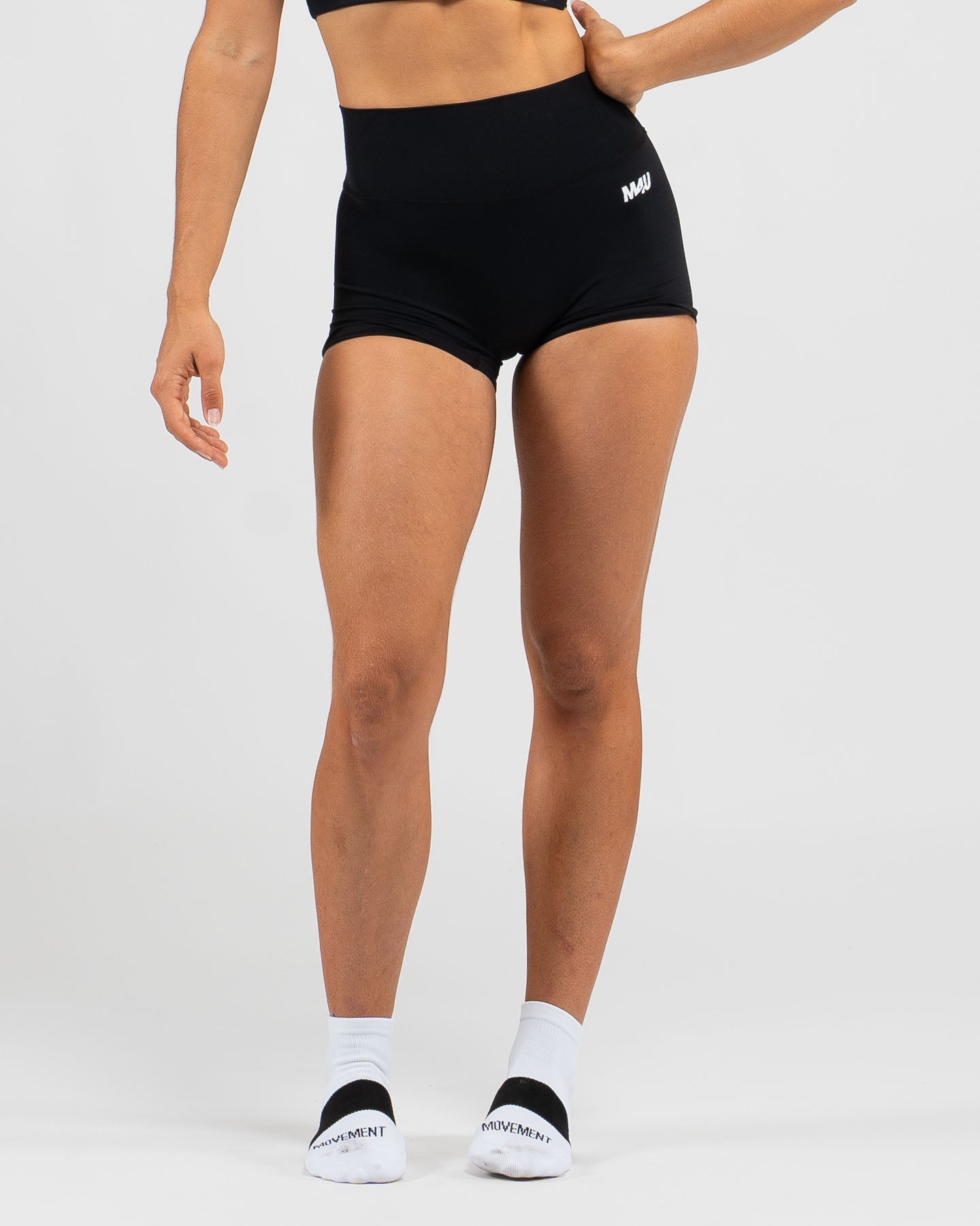 SHORTS PERFORMANCE | NEGRO