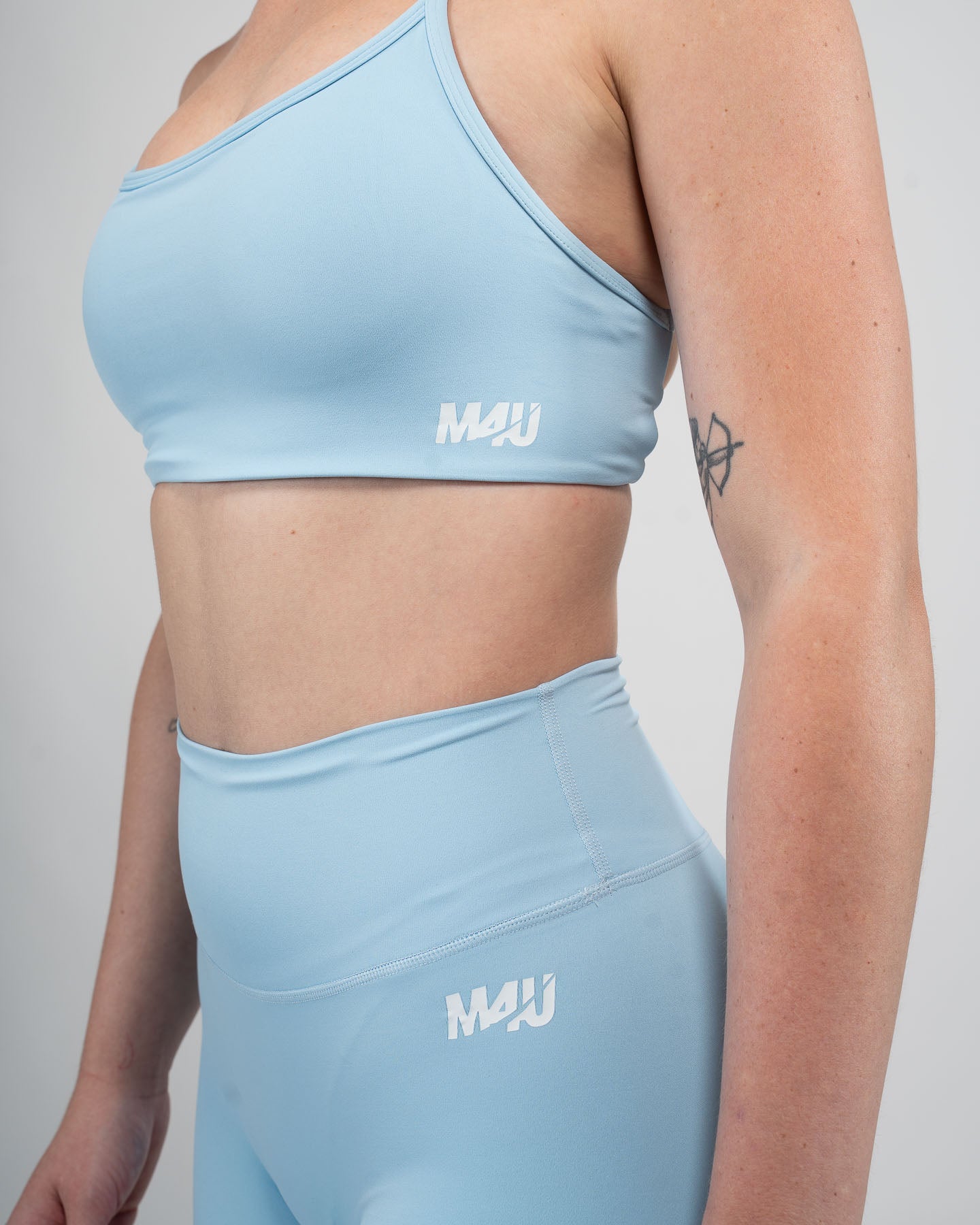 TOP AIR PERFORMANCE SKY BLUE