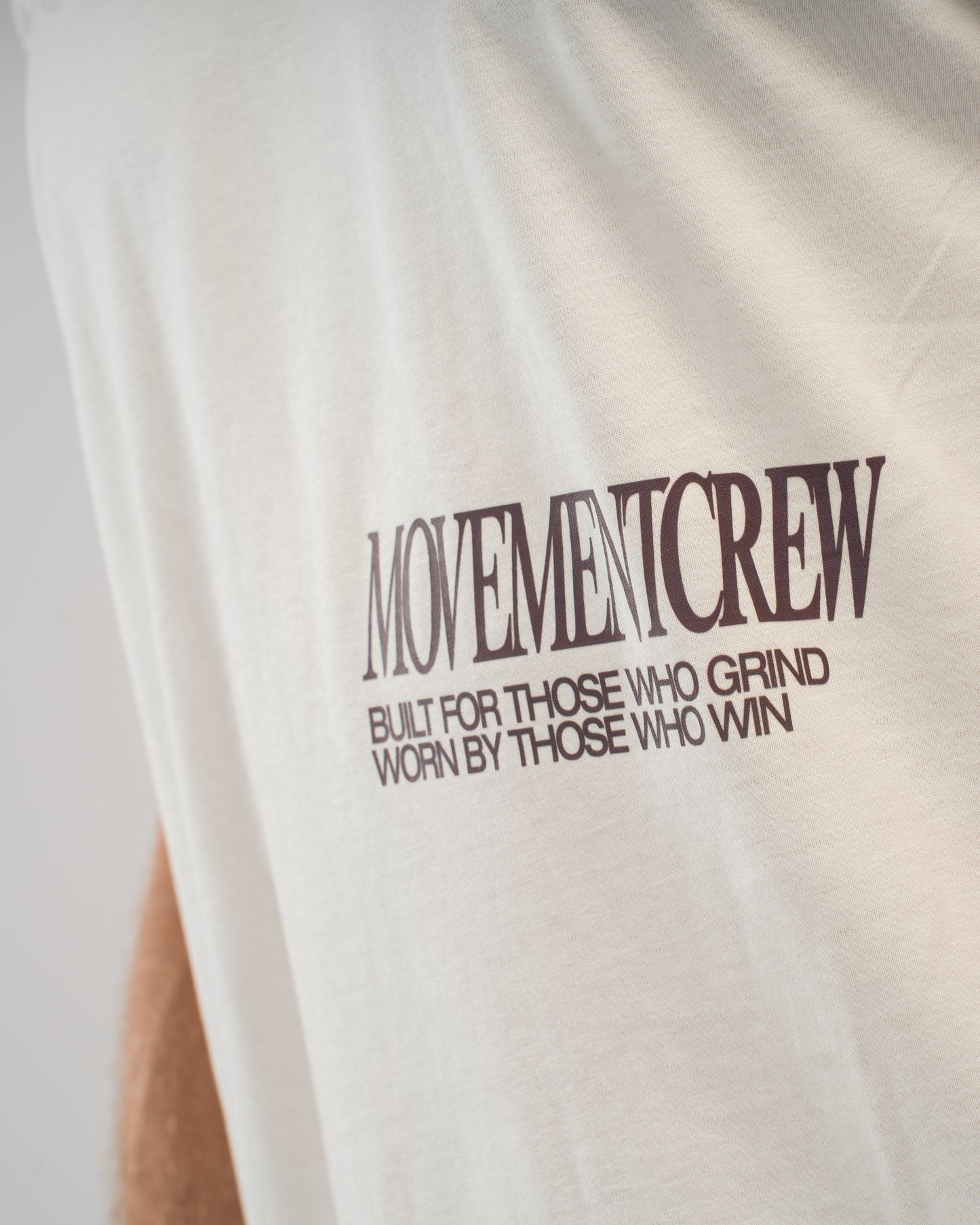 OVERSIZE TRAINING MOVEMENT CREW CREAM CHOCOLATE